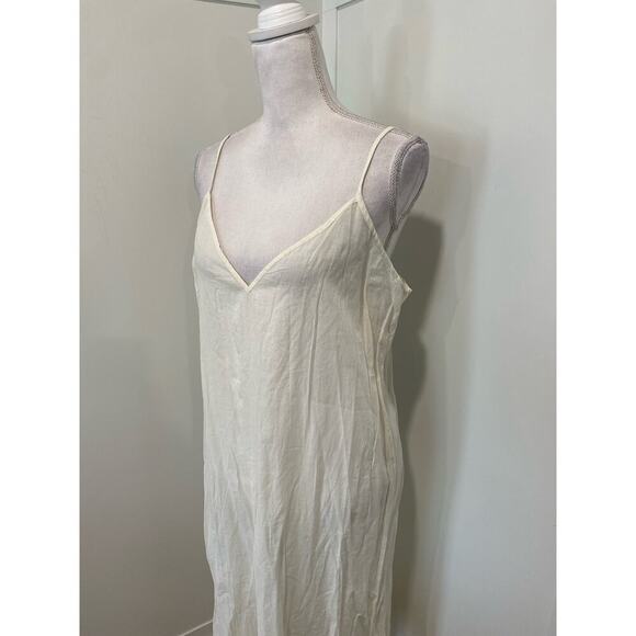 Velvet by Graham & Spencer V-Neck Cotton Maxi Dress - Picture 3 of 5